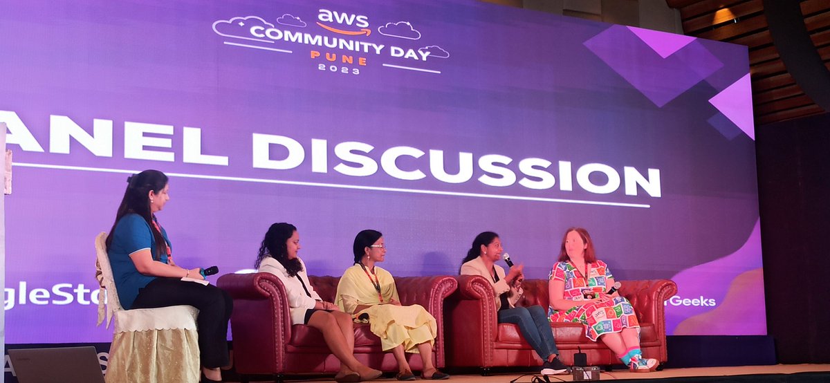 lethargicoder's tweet image. Great insights from all the AWSome women in tech #acd #Pune #AWS #acdpune2023