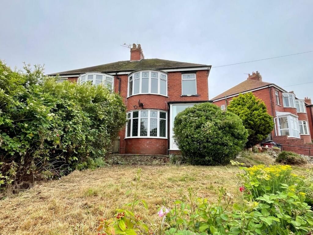Hunters_BPL's tweet image. ✨ PROPERTY FOR SALE✨ 
Sandhurst Avenue, Bispham 
£160,000 
**3 BED SEMI DETACHED HOUSE IN A GREAT LOCATION CLOSE TO THE PROMENADE WITH NO ONWARD CHAIN** 
Call Hunters Blackpool on 01253 362640 to arrange a viewing.
#nochain #3bed #mustview