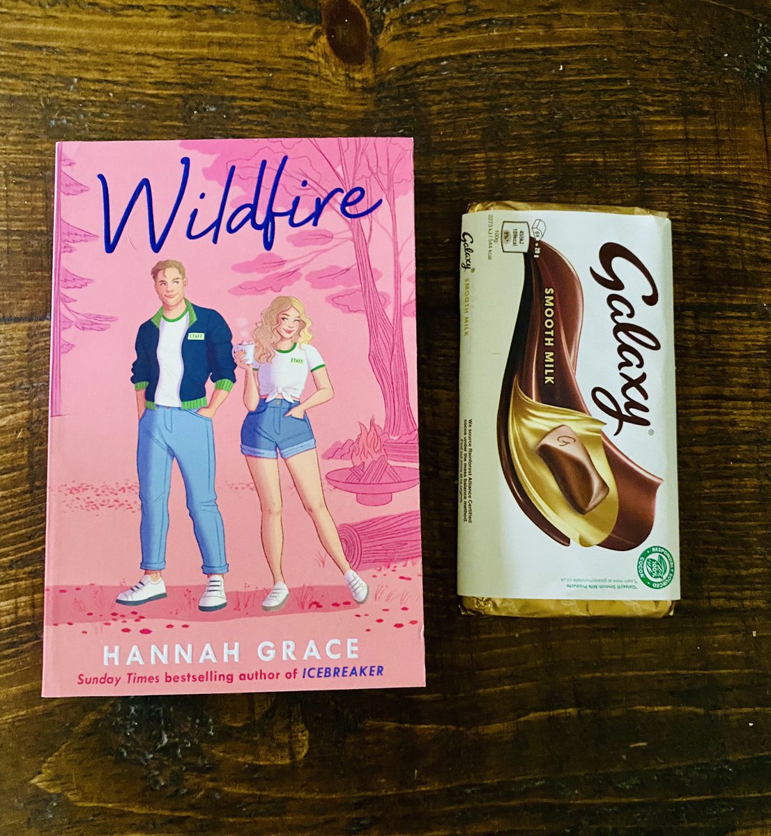 Happy Saturday! Here’s a giveaway to start the weekend. #win a copy of Wildfire and a bar of Galaxy chocolate. Repost and follow to enter. UK only. Closes 09/10/23 at 11.59 pm.