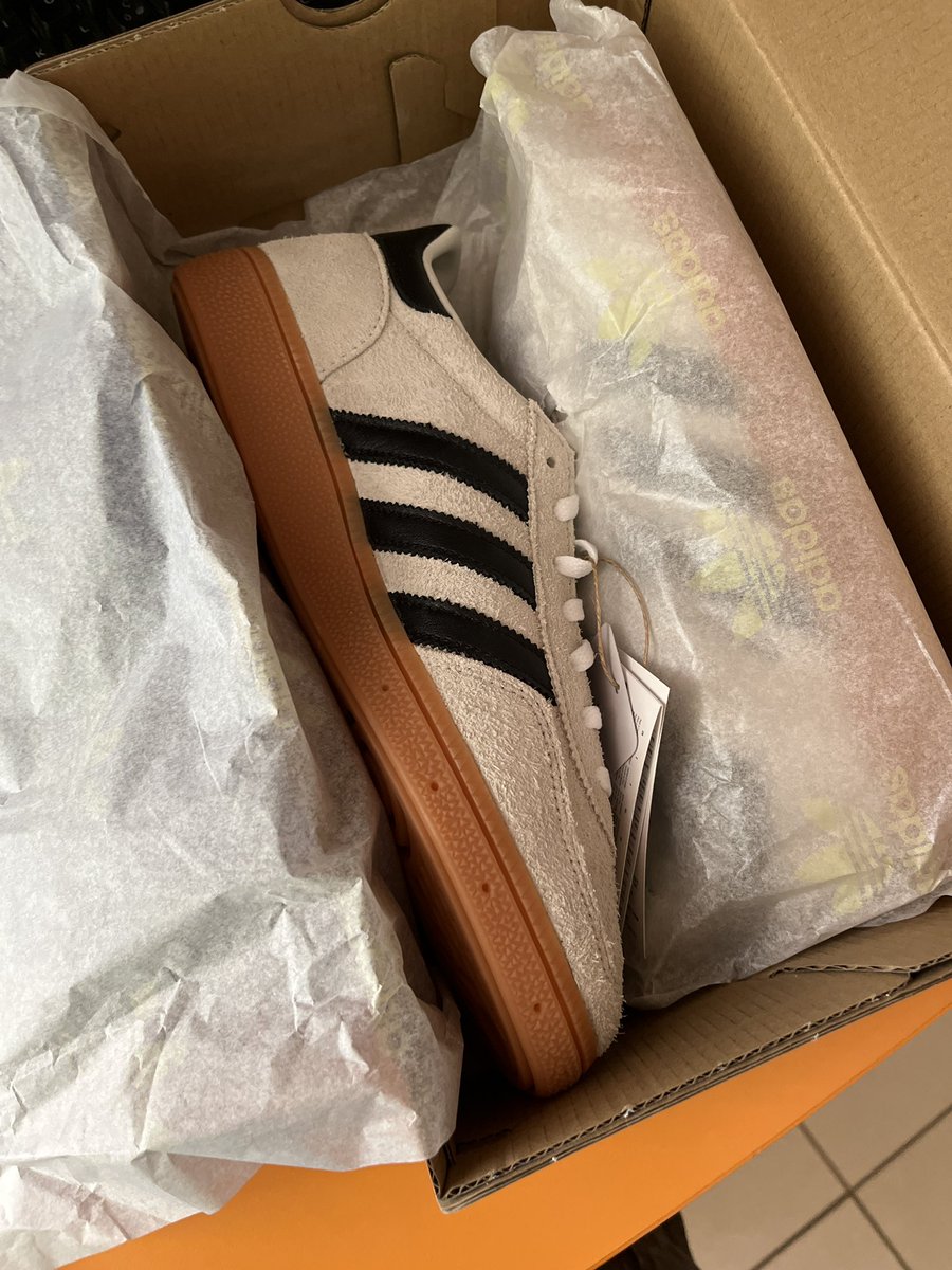 little recap 🤠
<a href="/__Hypemedia__/">HYPEMEDIA</a> 
<a href="/CageVanguard/">Vanguard Cage</a> 
<a href="/SneakersTracker/">SneakersTracker</a> 
<a href="/Quantum_Ext/">Quantum</a>