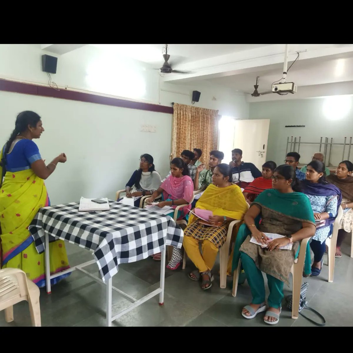 kongusocialwork's tweet photo. Fifteenth observation visit of 23PMSW @ Centre for Education and Empowerment of the Marginalised (CEEMA), Erode

Date: 05/10/2023

#kasc #kascsocialwork #kascnss #kascmsw #msw #socialwork #futuresocialworkers https://t.co/W6OvCJVLz2