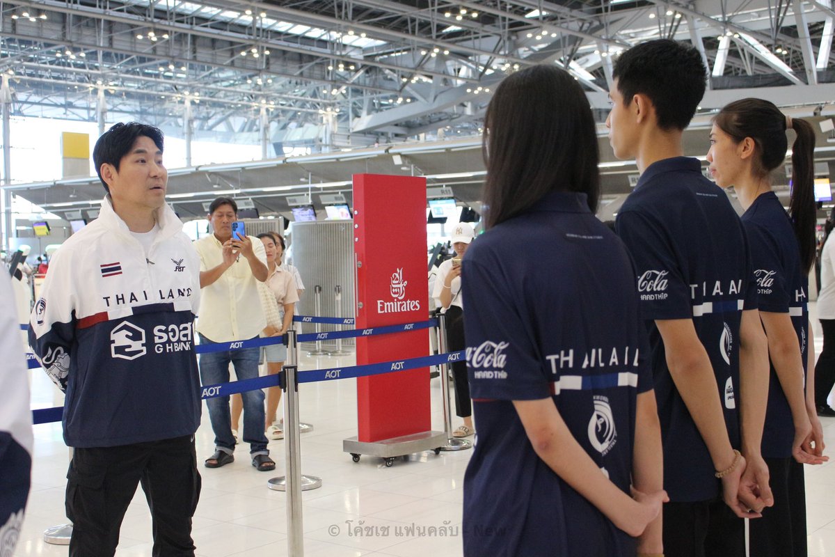CoachChoiFC's tweet photo. ต่อจากเอเชี่ยนเกมส์ ฝากติดตามเชียร์น้องเทนนิส น้องกีต้าร์ และน้องฟาอีส ในรายการ Taiyuan 2023 World Taekwondo Grand Prix วันที่ 10 ตุลาคมนี้ด้วยนะคะ 🇹🇭✈️🇨🇳 #TaekwondoThailand #TeamThailand #AsianGames #WorldTaekwondoGrandPrix #WorldTaekwondo #CoachChoi #โค้ชเช https://t.co/ridWfEkZFC