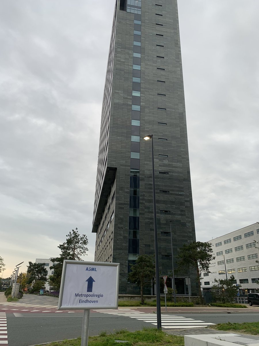 Vanochtend een werkbezoek voor raadsleden van de <a href="/MRE_netwerk/">Metropoolregio Eindhoven</a> bij <a href="/ASMLcompany/">ASML</a>