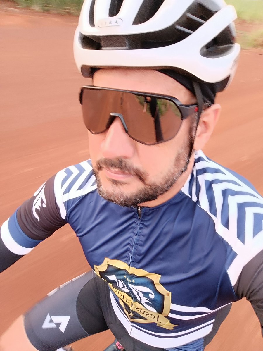 diegosmith1's tweet photo. Smith Goiás quem sabe um futuro Avancini no Ciclismo rsss https://t.co/vOwb7YeRiR
