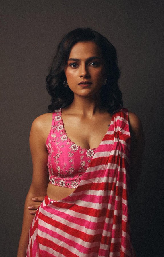 F70Z1r2WYAATB5O?format=jpg&name=900x900