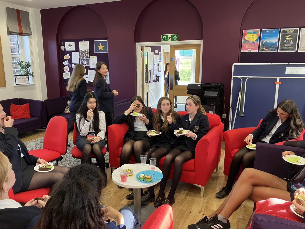 A lovely tea and chat for U4 and a chance to welcome Zara into the #murrellfamily