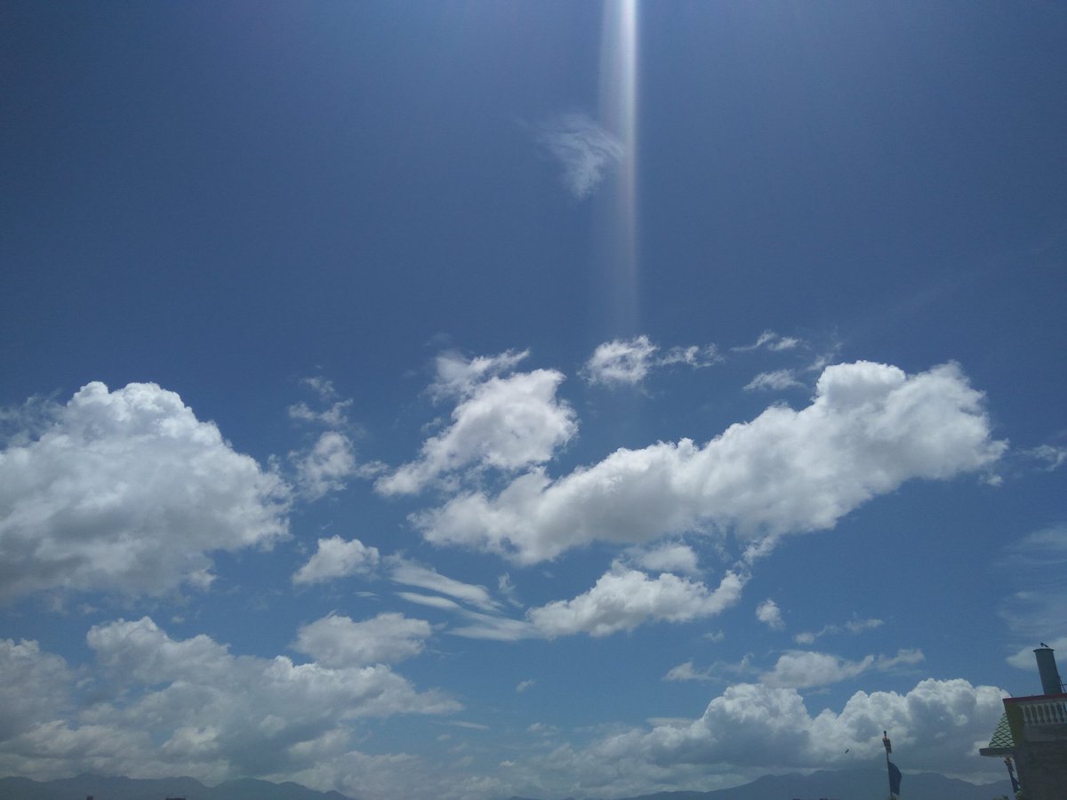 oops_u's tweet photo. Drop your cloud photography ☁️ https://t.co/LSKZEI0TKQ