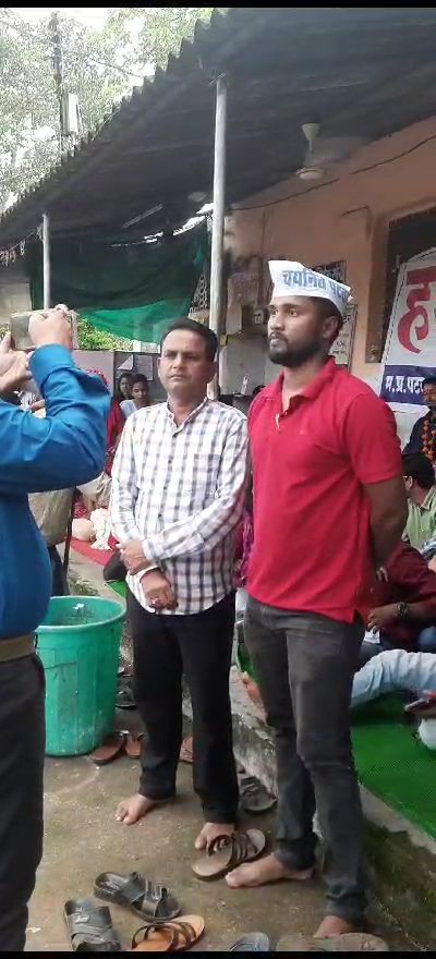 abhishekme74292's tweet photo. We have done everything for our appointment. Because it is not easy to defeat 13 lakhs people.  Now listen to us and give our appointment letter 🙏🏻
#मप्र_युवा_मांगे_रोजगार
#mamaji_mppatwari_niyuktido
@ChouhanShivraj
@KailashOnline
@JansamparkMP 
@mpbreakingnews 
@MPTakOfficial https://t.co/XYgLDuvBsv