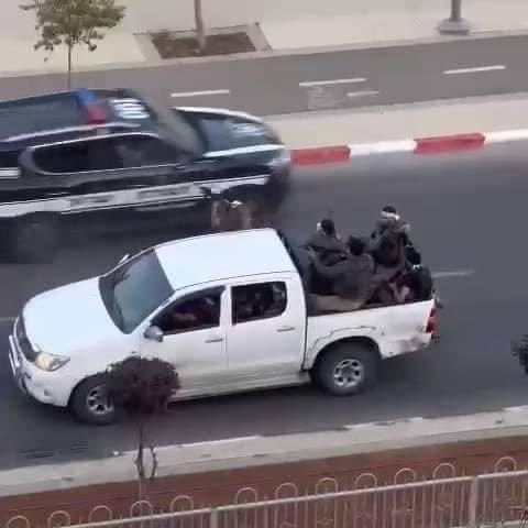 iyas233's tweet photo. يوم من أيام الله
يوم من أيام التحرير https://t.co/YVKKFr5pxn