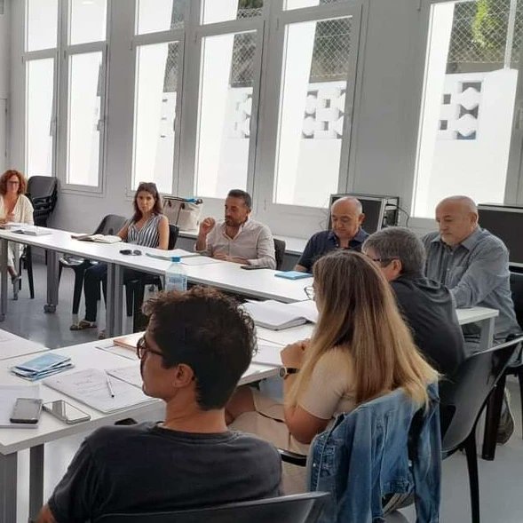 #CODENAFALMERIA ha participado en la primera sesión del año escolar de la Mesa Local de Educación y Comunidad de Las Norias de daza en el Ejido en la cual se ha dado a conocer nuestros Proyectos en Mediación Intercultural  y Absentismo Escolar en los centros educativos <a href="/EducaAnd/">Consejería Desarrollo Educativo y FP</a>