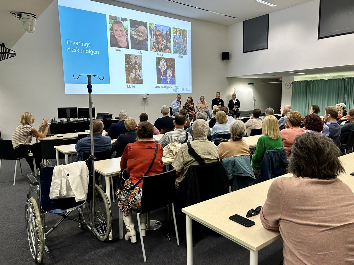 De eerste ontmoetingsdag met onze opgeleide ervaringsdeskundigen LVAD-Harttransplantatie was een feit! 50 patiënten en partners vonden hun weg naar <a href="/UZLeuven/">UZ Leuven</a> De kracht van lotgenotencontact! Dank aan vzw #TrefpuntZelfhulp voor de ondersteuning. <a href="/UZLeuvenNursing/">UZ Leuven Nursing</a>