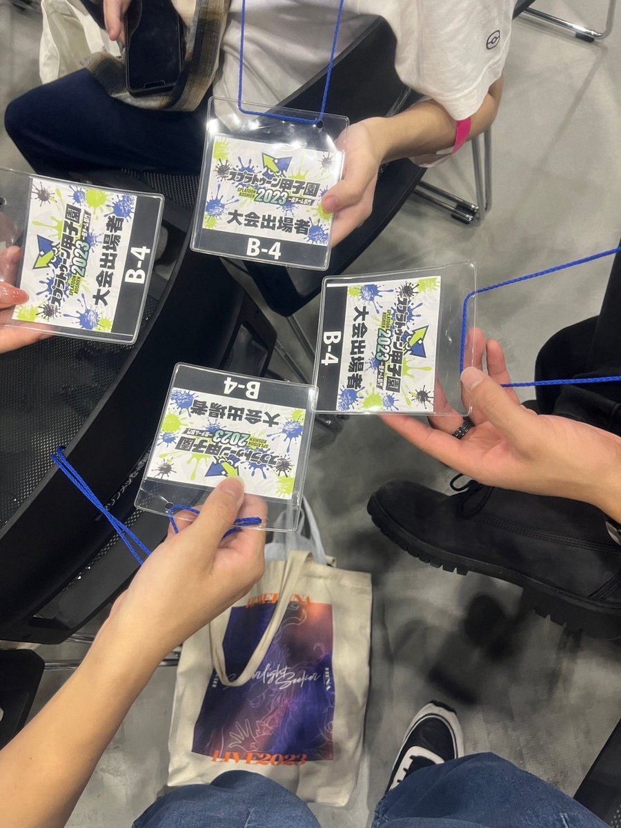 IltNlI's tweet photo. 決勝トーナメントで負けちゃいました😭
キルが思ったより取れなくて悔しい申し訳ない😓
結果はブロック優勝、ベスト8でした！！
応援ありがとうございました！！
俺のお誘いからここまで着いてきてくれたありがとう味方！最高！#沈黙WIN https://t.co/ZHkmFCqpp5