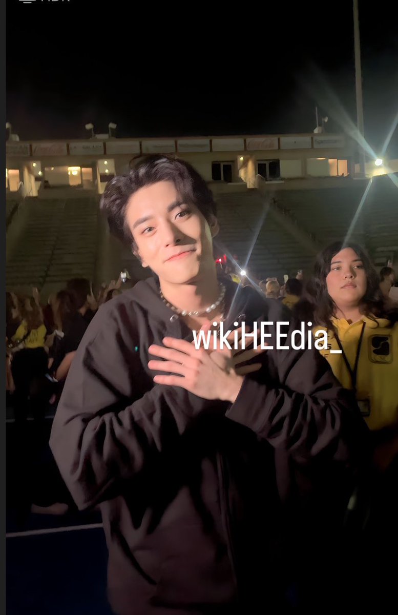 wikiHEEdia_'s tweet photo. LOOK AT #JAKE’s REACTION WHEN I SAID I CAME HERE FROM THE PHILIPPINES 😭 he’s sooo precious

#ENHYPENinLA #FATE_IN_LA #EN_WORLDTOUR_FATE https://t.co/PqnJhDxqvp