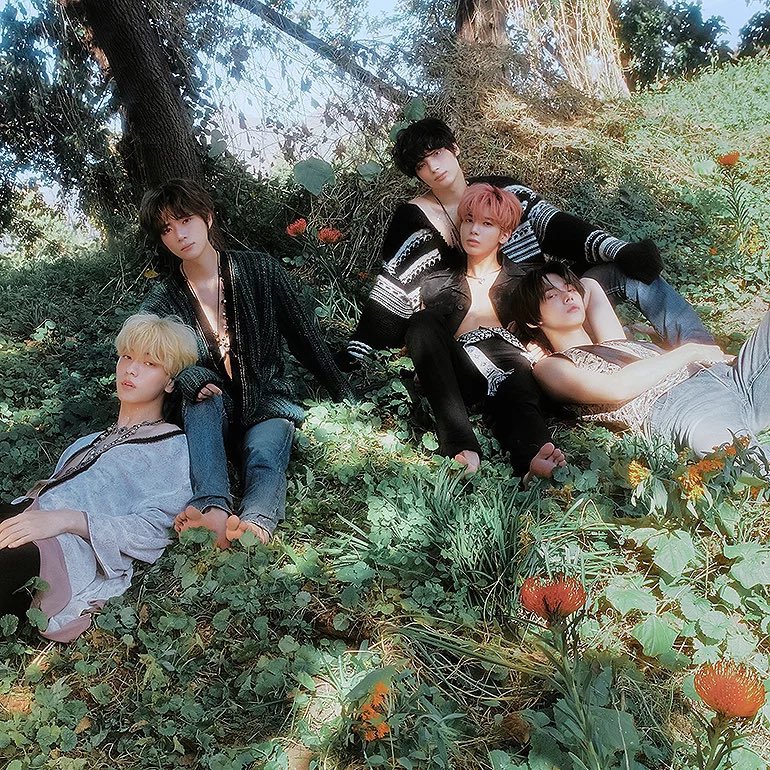 kchartsmaster's tweet photo. Most streamed boygroups albums in 1st 24 hours on MelOn in 2023: 

#1 FML 9.72M
#2 EXIST 7.12M
#3 ISTJ 6.94M
#4 The Name Chapter: TEMPTATION 6.89M
#5 Ay-Yo 6.59M
#6 Perfume 5.07M
#7 SECOND WIND 4.41M
#8 YOUTH IN THE SHADE 4.28M
#9 REASON 3.86M
#10 Fact Check 3.63M 🆕 https://t.co/ApYrcRobP1