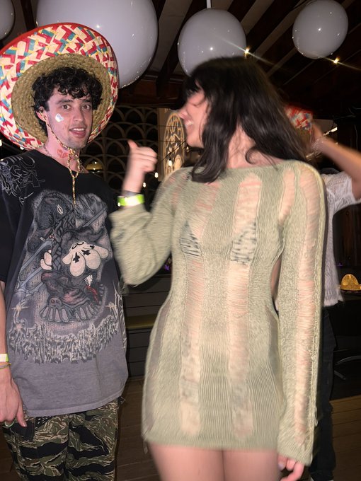 he told me he is building a wall https://t.co/LdVXlKJnRq