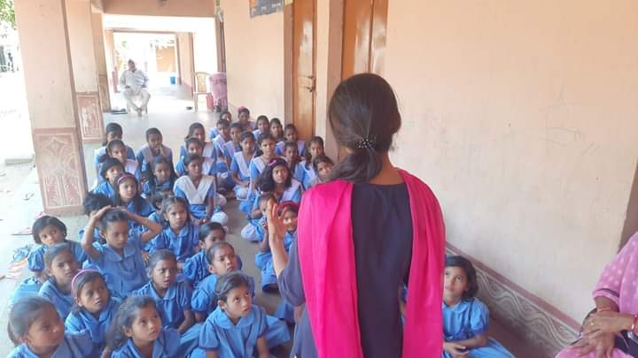 AnkiySahoo's tweet photo. Half of the world's population have periods, yet people are often embarrassed to talk about them. Awareness camp in Govt. U.P School #Rasol in #Dhenkanal District.
@narendramodi @SmritiIraniOffc @nsitharaman @MoiraDawa @shokonoda @paramiyer_
#ankitasahoo https://t.co/O7S9jk2s6m