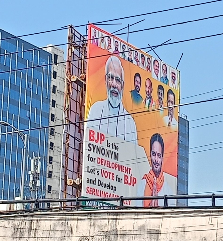 Anjan94150697's tweet image. Despite his Nine Years of #INEFFICIENT Development Cry; Poster Boy Modi in Poll Bound Telangana Says Hai..

This is Gachibowli, Hyderabad.!

#TelanganaElections2023