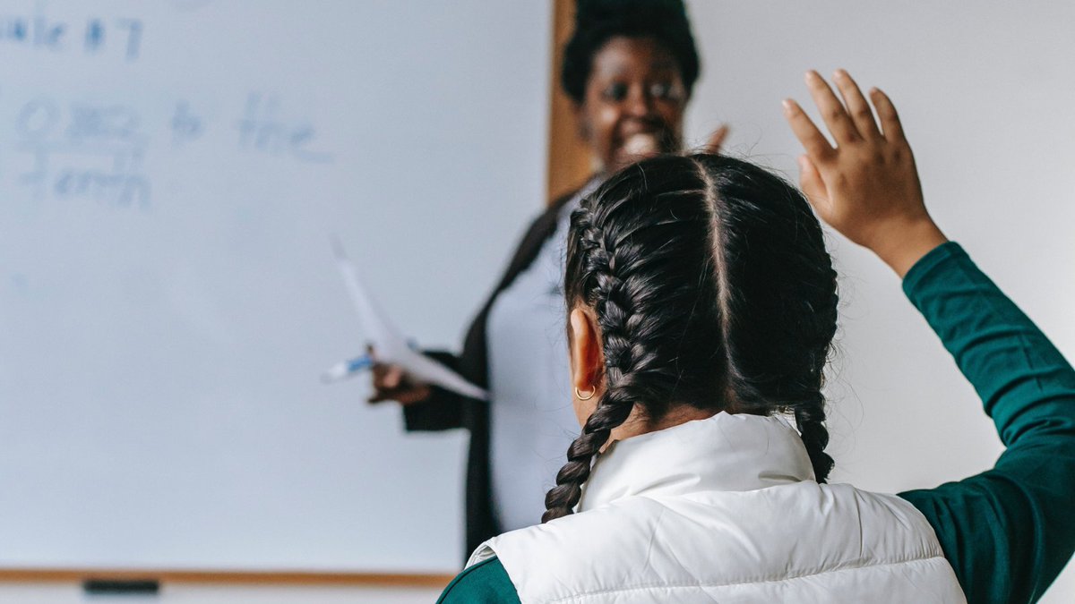 Beamathsteacher's tweet image. Here are some great tips on how you can be more inclusive in your classroom...

planbee.com/blogs/news/how…

#InclusiveEducation #InclusiveSTEM #InclusiveMath #InclusiveMaths #InclusiveMathematics