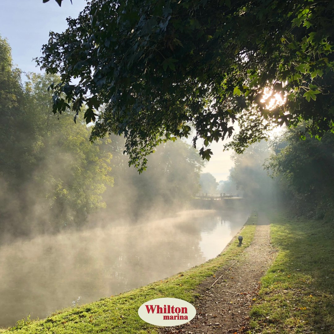 whiltonmarina's tweet photo. Who doesn't love a misty morning on the canal?
#Canalboat #Narrowboat #Canal #Waterways #Marina #Boat #OctoberMornings https://t.co/xJnR8oseHK