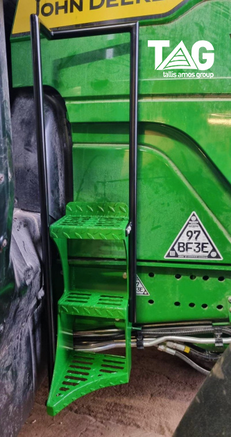 tallisamosgroup's tweet photo. 💥Safety steps💥 NOW available at TAG 
For easy access to remove Starfire Receivers on 6R tractors. 2 models available up to 6R215 and 6R250
£350 + VAT each

Call your local TAG depot: 📲 0345 222 0345

@johnDeere #parts #johndeeretractor #tractorsteps #deerefriend #safetysteps https://t.co/0FyQrV7XFy