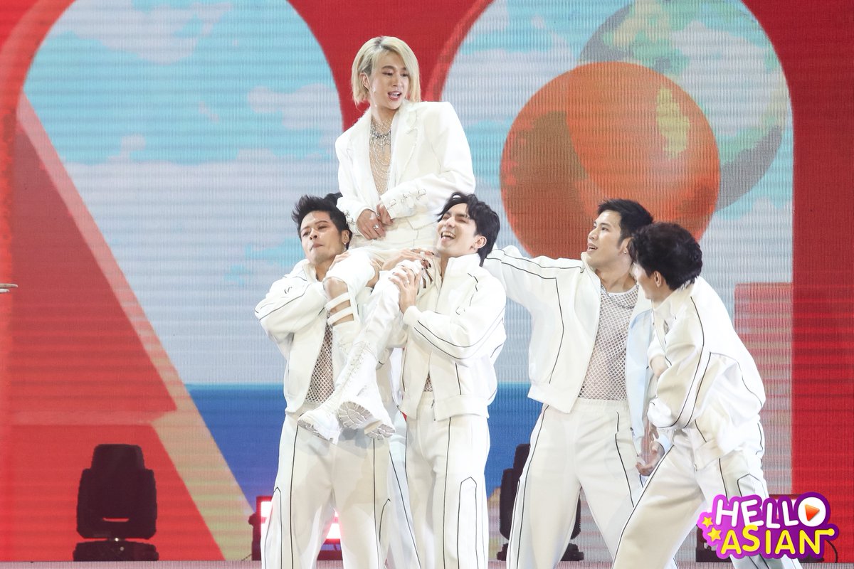 ตะลึงไปเลยจ้า วันนี้น้องฟลุ้คมาในแนวเกาหลีเกาใจ น่ารักและฮอตสุดๆไปเลย!

#เจ้าแก้มก้อน #fluke_natouch
#FlukexViuScreamDates 
#ViuScreamDatesxFluke
#ViuScreamDates
