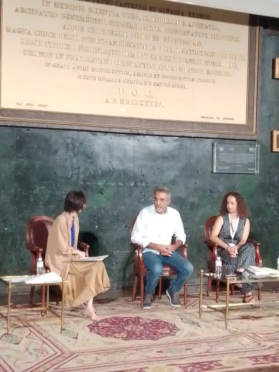 Iñaki Lorente, psicólogo experto en diabetes y miembro de <a href="/ANADInavarra/">ANADI</a>, repasa la evolución que han experimentado los pacientes con diabetes en su calidad de vida. Inicia así la 2ª mesa de debate del #VIICongresoFEDE, sobre experiencias personales en diabetes. #Abbott
