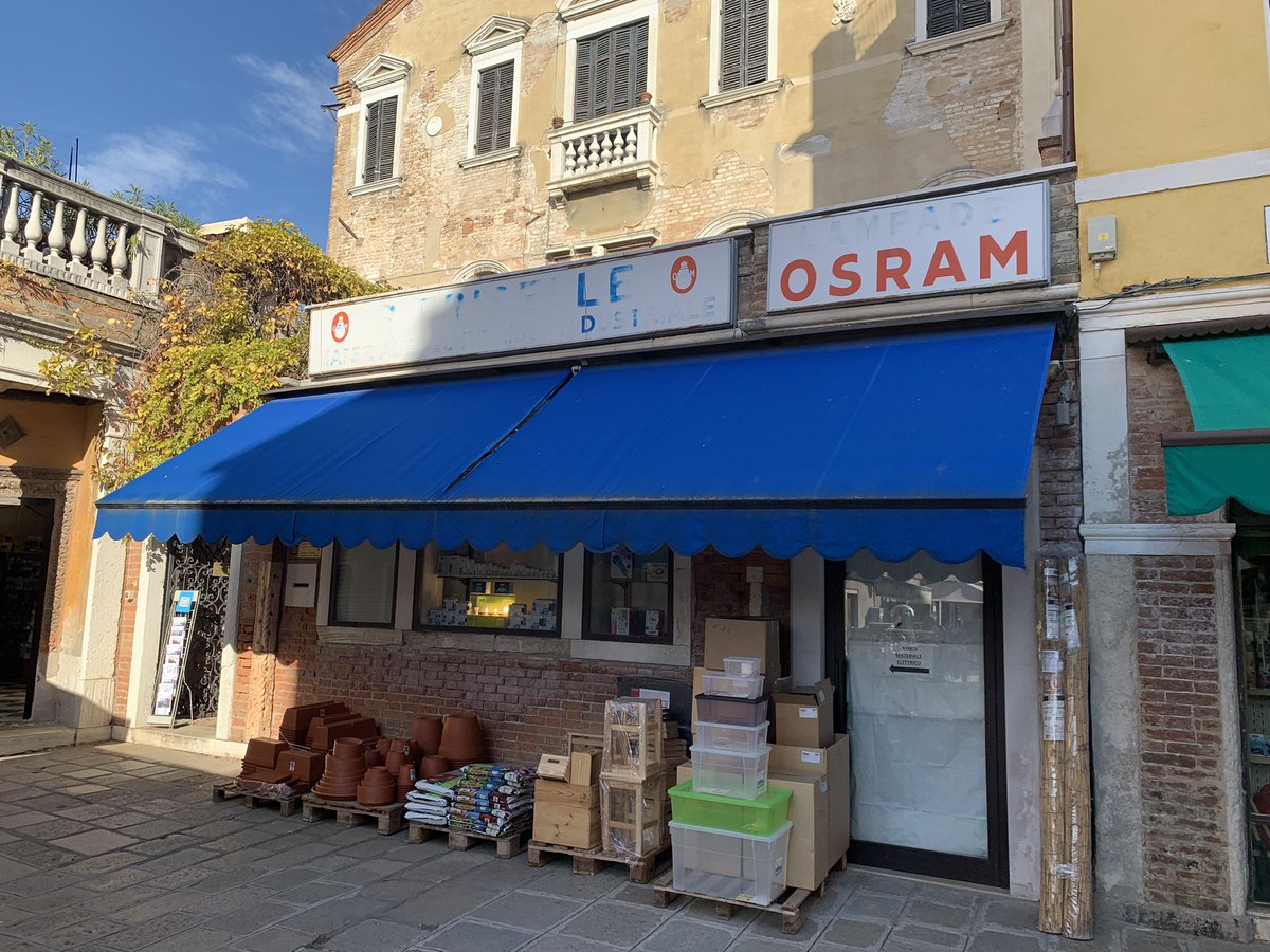 PaulSuttonKing's tweet image. Hardware #shopfront #Venice