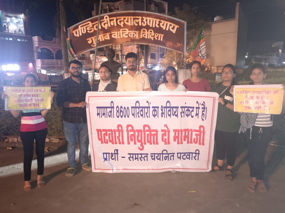 khushbooragh's tweet photo. Sarkaar usi ki hogi jo yuvao ko rojgaar degi, jo niyamit bhartiya nikalegi aur unko complete karegi. युवा हितैषी सरकार चाहिये। वोट उसी को जो रोजगार दे सके।। 
#मप्र_युवा_मांगे_रोजगार
#mamaji_mppatwari_niyuktido
@ChouhanShivraj
@KailashOnline
@INCMP
@MPTakOfficial

@NidhiTanejaa https://t.co/icYhFJQRfm