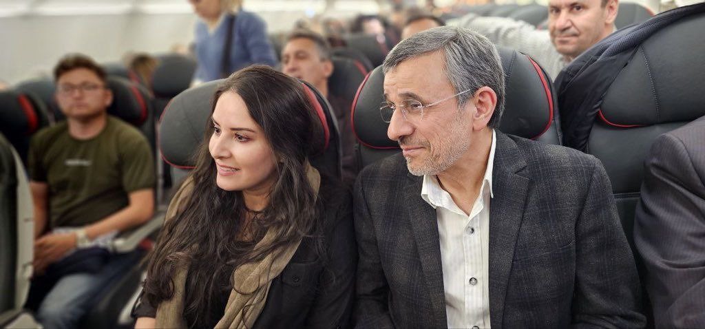 mposhti's tweet photo. فقد اومدم بگم عجل احمدی نژاد اومده،انتقام حمله ب اسرائیل رو ازین موش آب کشیده نگیرن😂✌️از گواتمالا چه خبر ،بازاملت تو راهه...
#مرگ_بر_کلیت_و_تمامیت_جمهوری_اسلامی https://t.co/sQ27qLzcuo