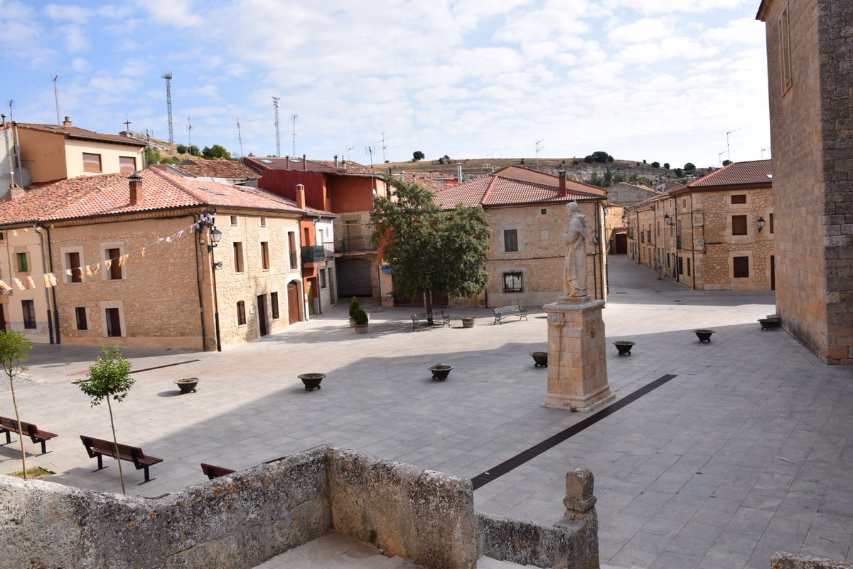 LosPueblosmbe's tweet photo. Caleruega (Burgos), cuna de Santo Domingo de Guzmán y fundador de la orden de los Dominicos. Miembro de Los Pueblos más Bonitos de España desde 2017. ⁦@caleruega⁩ ⁦⁦@CaleruegaTur⁩ https://t.co/jlBi0EnSgQ