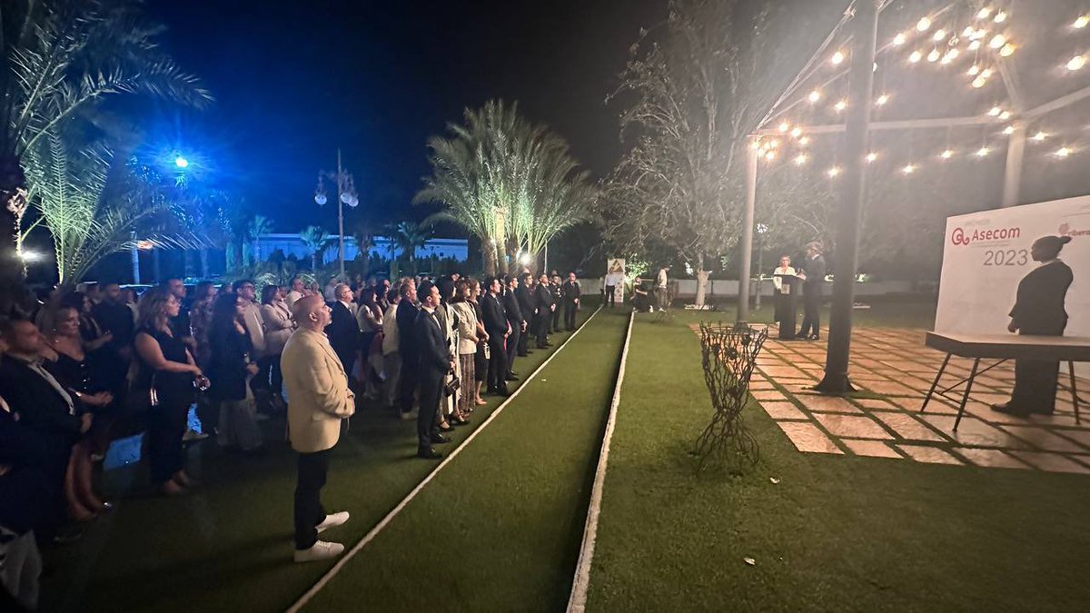 RM_Hacienda's tweet photo. 🏆 Gala 14 aniversario de @ASECOM_Murcia.

Enhorabuena a los premiados.

Un reconocimiento al trabajo, esfuerzo y dedicación. https://t.co/unYEd1qx0F