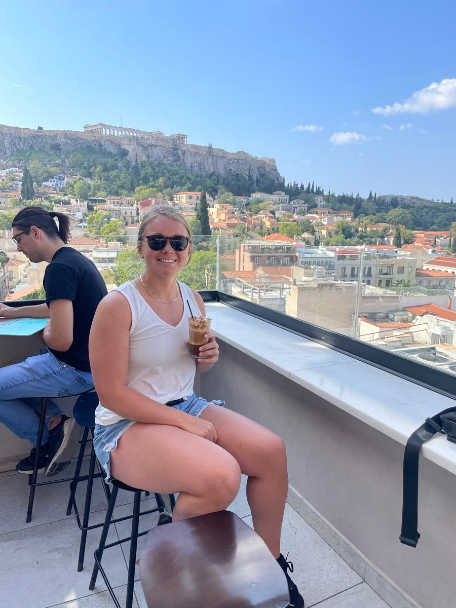 heyleigh0's tweet photo. It’s Greece https://t.co/IzZBZveZqb