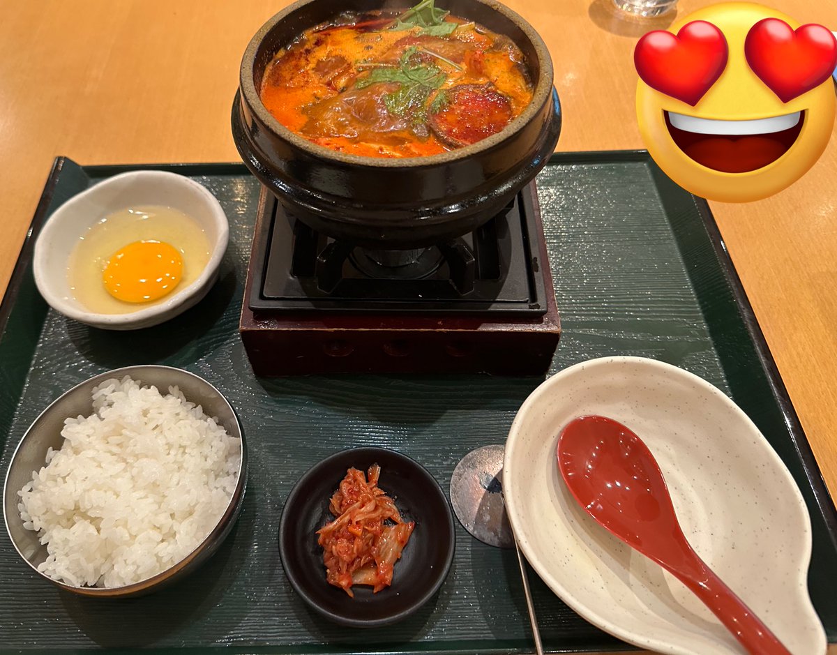 今日から三連休✨
初日は朝イチ整骨院を済ませ
2週間ぶりにサウナへ🧖‍♀️
仕事の疲れを吹き飛ばすかのごとく
3セット😆
塩サウナ2セットしたので
体の中の毒も一緒に流れたのか
いつもよりお肌ツルツル😍
調子に乗ってサ飯はいつもより豪華に
海鮮スンドゥブ🦞
辛かったけど美味しかったです😊