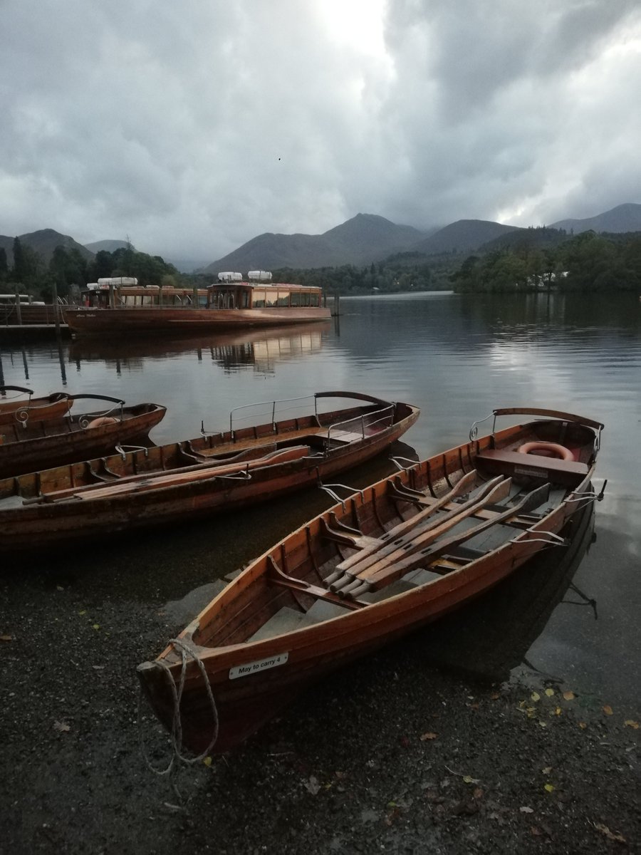 AllertonStudio's tweet photo. Do visit us at Crafts of the North Craft Market , Lake Road, Keswick today. It is so lovely here and we have some lovely products for you to choose from🍁
#allertonhousestudios #craftsofthenorth #notjustlakes #craftmarket #cumbriaevents https://t.co/CRANjwJfYX