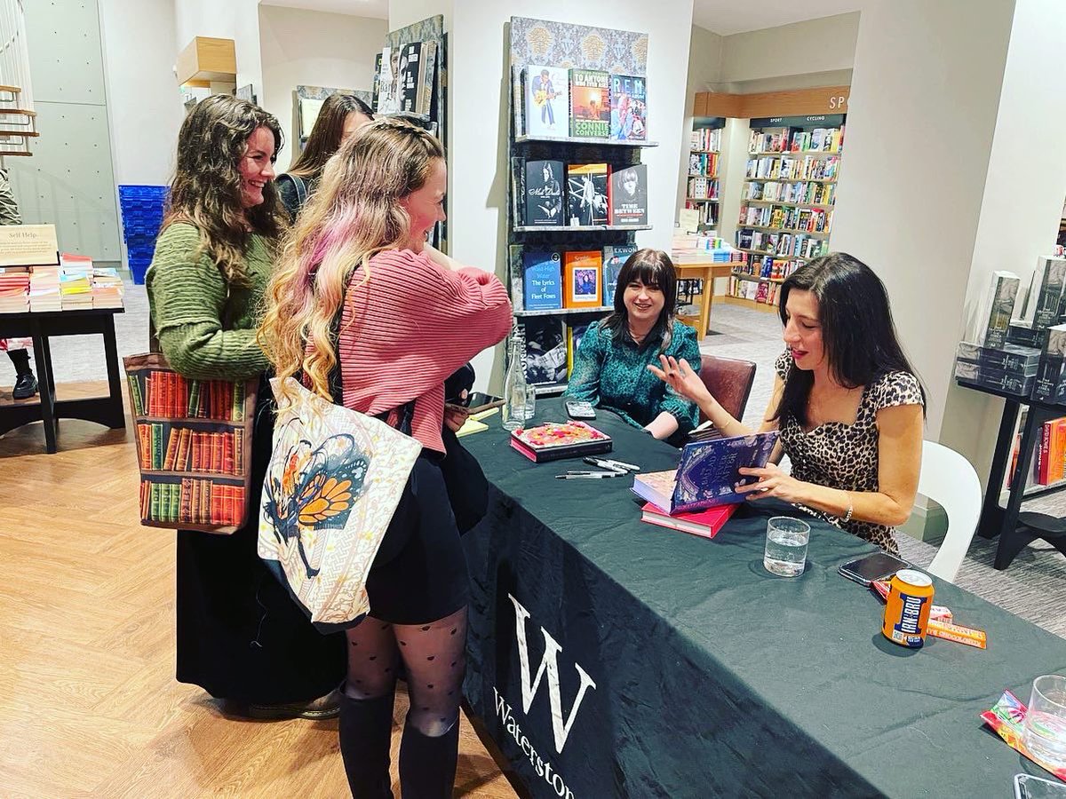 Thank you to everyone who came to our event last night to celebrate the Once Upon a Broken Heart series by Stephanie Garber. 

A huge thank you to @stephanie_garber for coming to talk and sign books and thank you to @fictiontea for stepping in to help chair event!