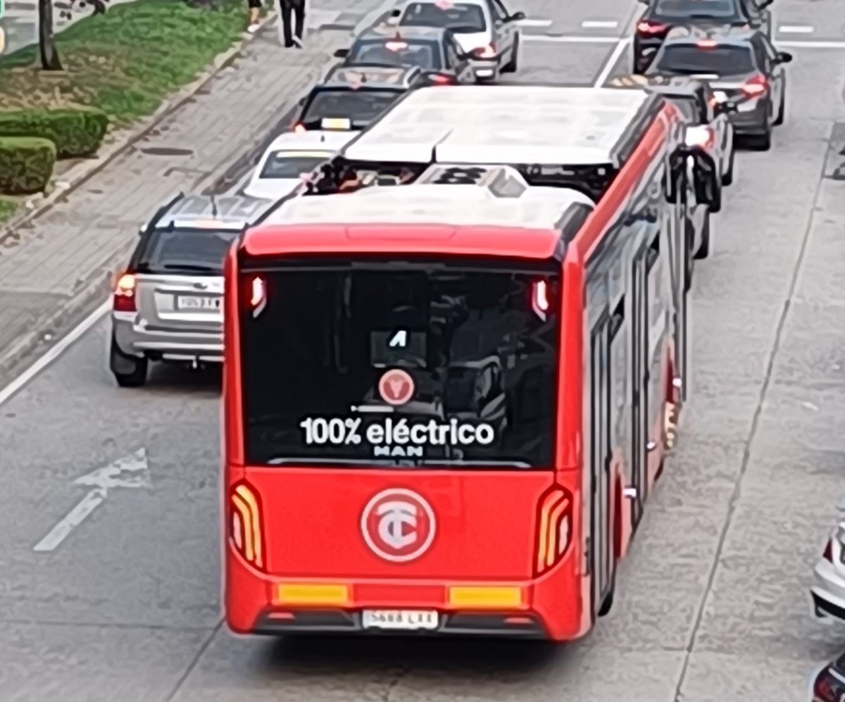 BlogBusurbano's tweet image. ‼️Aviso Exprés‼️Sáb. 07/10‼️
Hoy el #BusEléctrico que #Tranvías tiene "en test" cubre la línea #Lín3A! (ya había probado la #Lín3).

Disfrutad de un trayecto turístico  entre #Adormideras y #SanPedroDeVisma 
😃
Recordad que podéis localizarlo como #Bus331 en la app @BusCoruna!