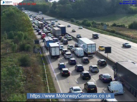 MotorwayCameras's tweet image. #M25 Clockwise is CLOSED between J24 (Potters Bar / Barnet / Enfield) and J25 due to an overturned vehicle - Road not expected to fully re-open before 11:00 - Latest @ Roadca.ms/1808
