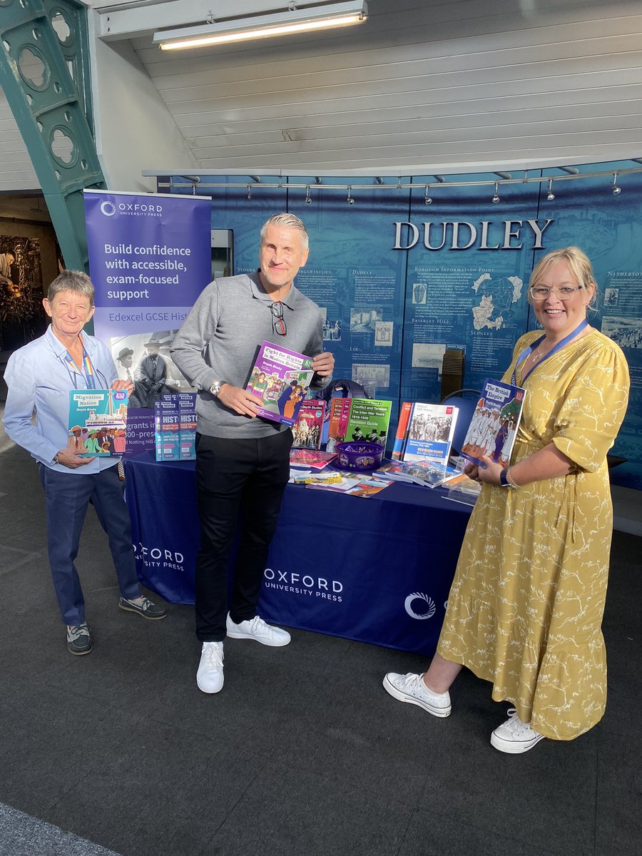 Sarah Flynn tweet media