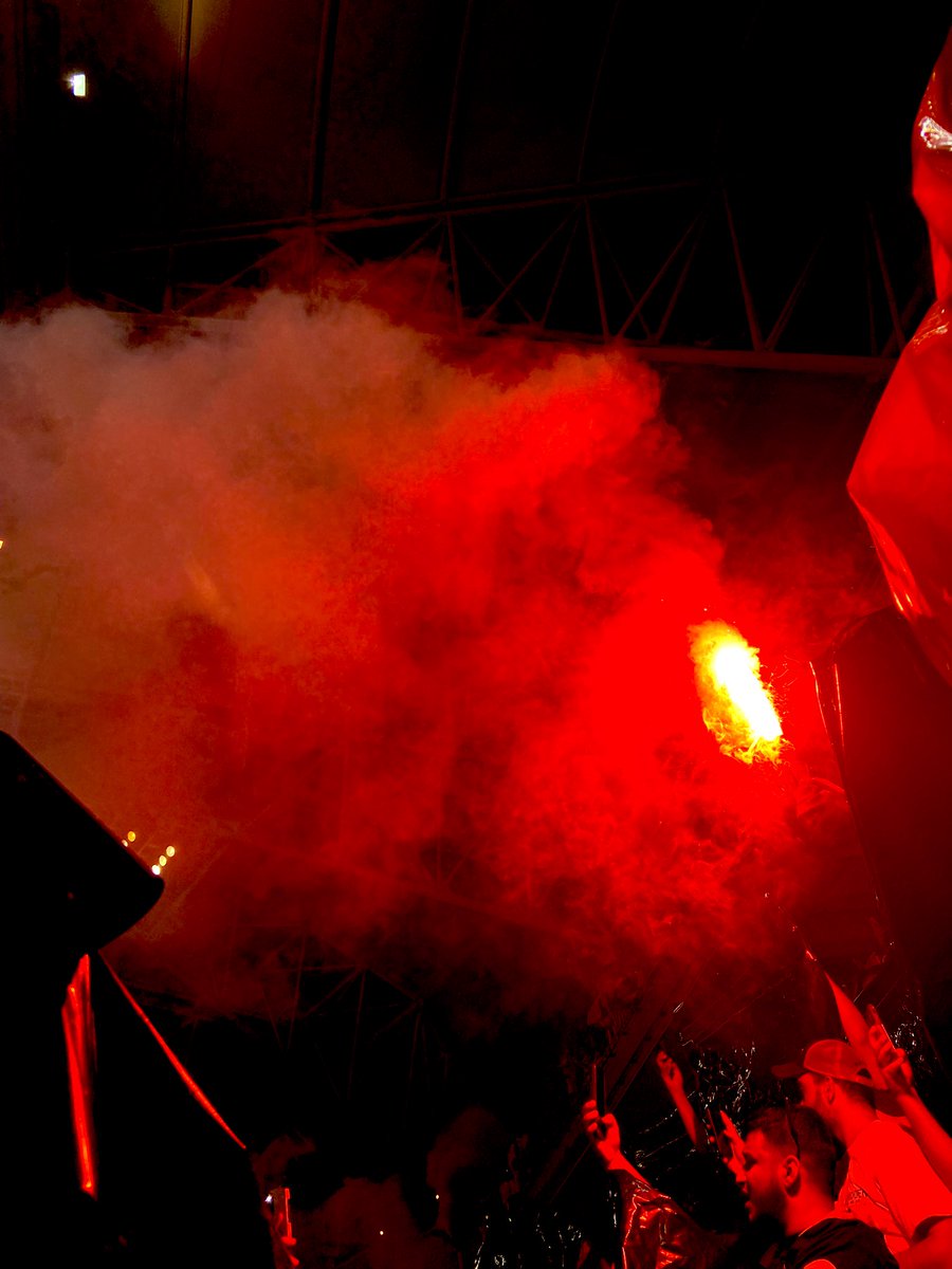 saidgharib_'s tweet photo. Scenes #الاتحاد_الاهلي https://t.co/N7oDiD06Fp