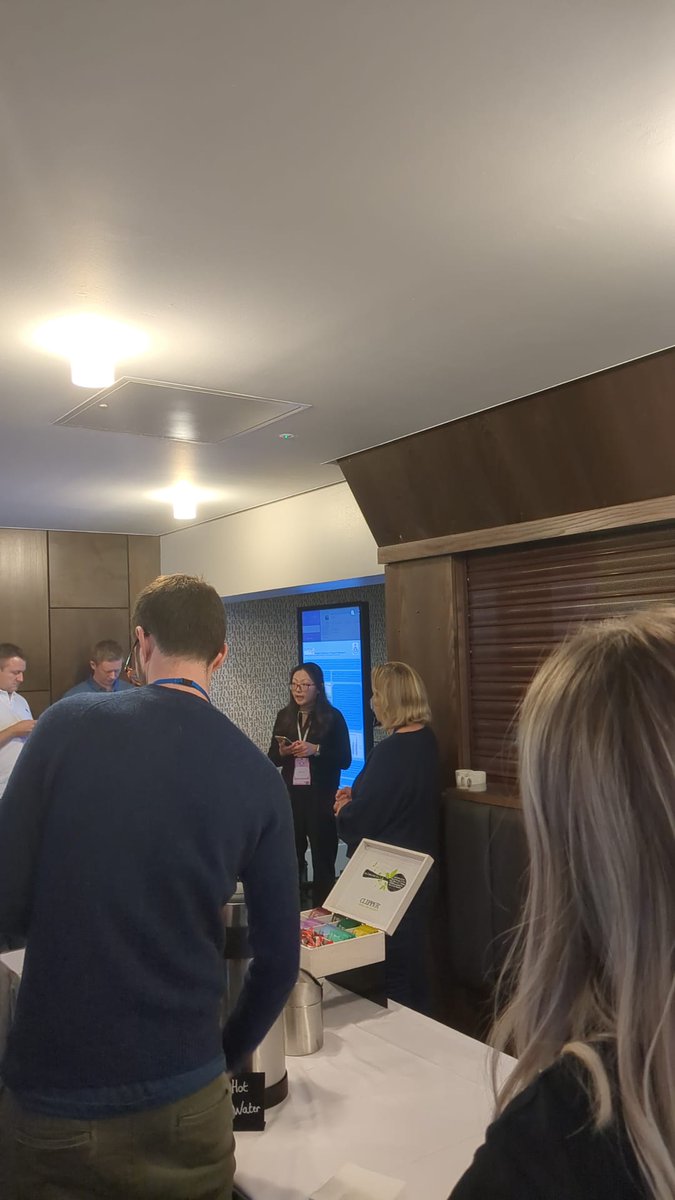 DrDeeOS's tweet photo. Shout out for all the eposters and oral presentations_ from our @OUH_CCritcare team #PCCS2023 - you did us proud! @SORT_Oxford @HelenTurnham @radp07 @shannonmangat @SimonMattus @peilyntan https://t.co/umdcUUvMr4