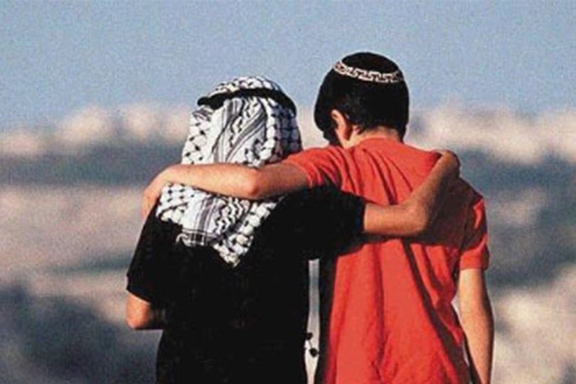 Melkita14's tweet photo. Otra demostración más de que los seres humanos no saben ni gobernarse por sí mismos ni llegar a la paz. Así nos va.
#pazisrael
#pazpalestina https://t.co/zIptPaDveQ