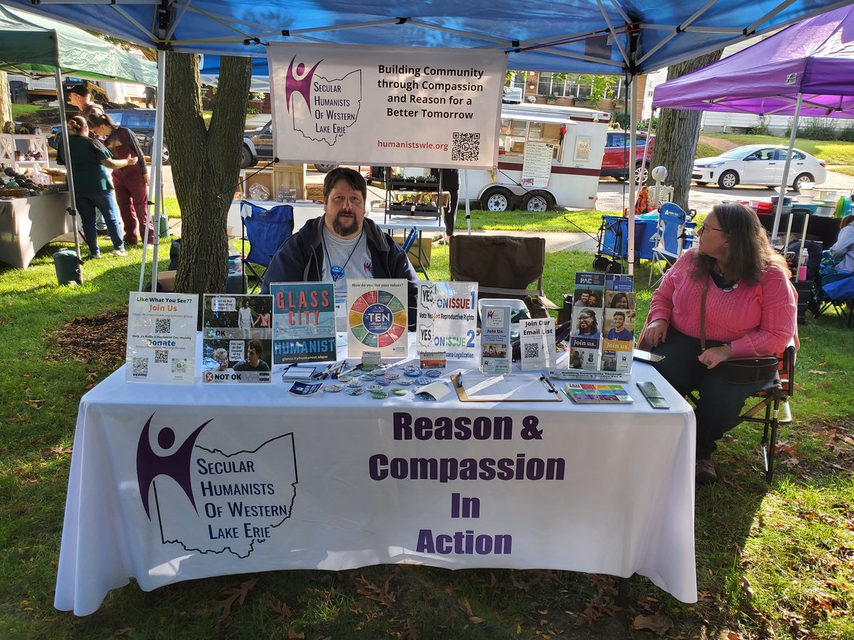 HumanistsWLE's tweet image. Educating about Humanism at the Old West End Autumn Market we are here until 5 PM at Agnes Reynolds Jackson Arboretum