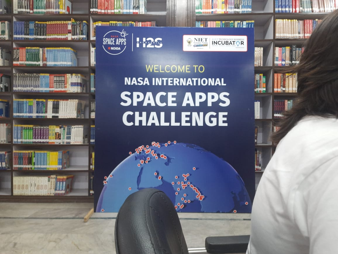 23dixitmansi's tweet photo. 📷 Sneak peek behind the scenes at the hackathon! Hard at work with our fantastic team. Stay tuned for more updates! 🚀 #SpaceAppsNoida #H2Sgiveaway #hack2skill @hack2skill  @SpaceApps https://t.co/pN0xnGnHpv
