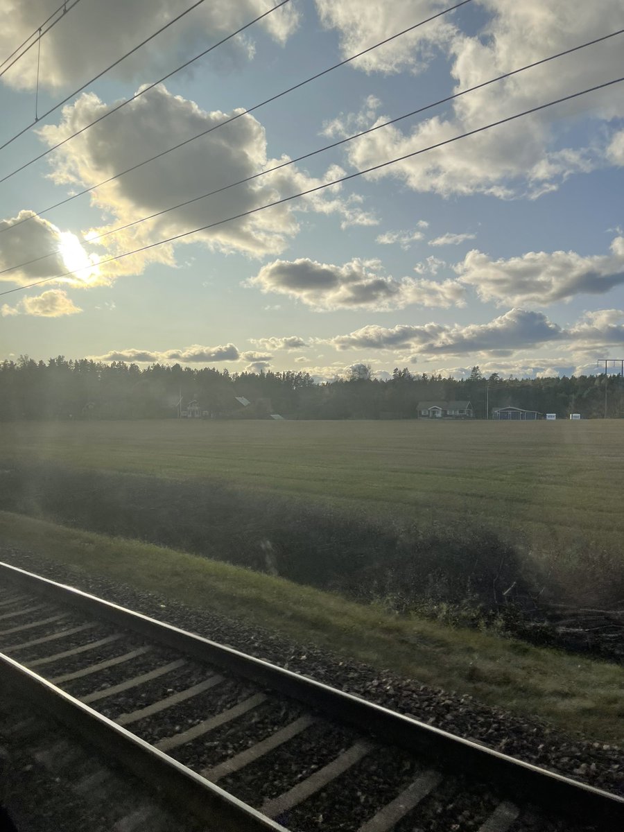 KElbouazzaoui's tweet photo. Heading to Göteborg for the #ECSfall meeting at which I will be presenting my research on Li-ionic transport in solid composite electrolytes. And No rest for this weekend, my talk is scheduled for Sunday 💪🔋
Looking forward an incredible week full of science and networking! https://t.co/xAPbo6uZxM