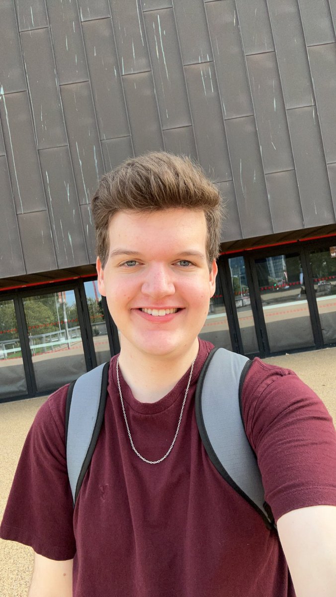 Just arrived at LANdon 👀 

When do Rise, Joyo, and Vatira play? #LetsGetWet #RLCS