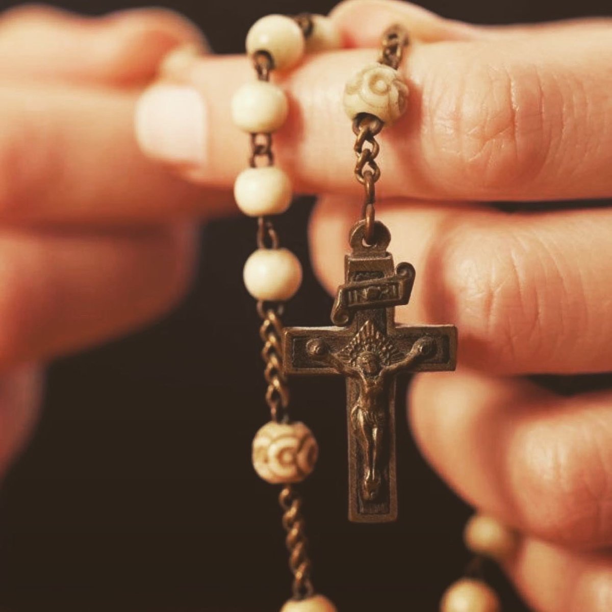 Nuestra Señora del Rosario, ruega por nosotros