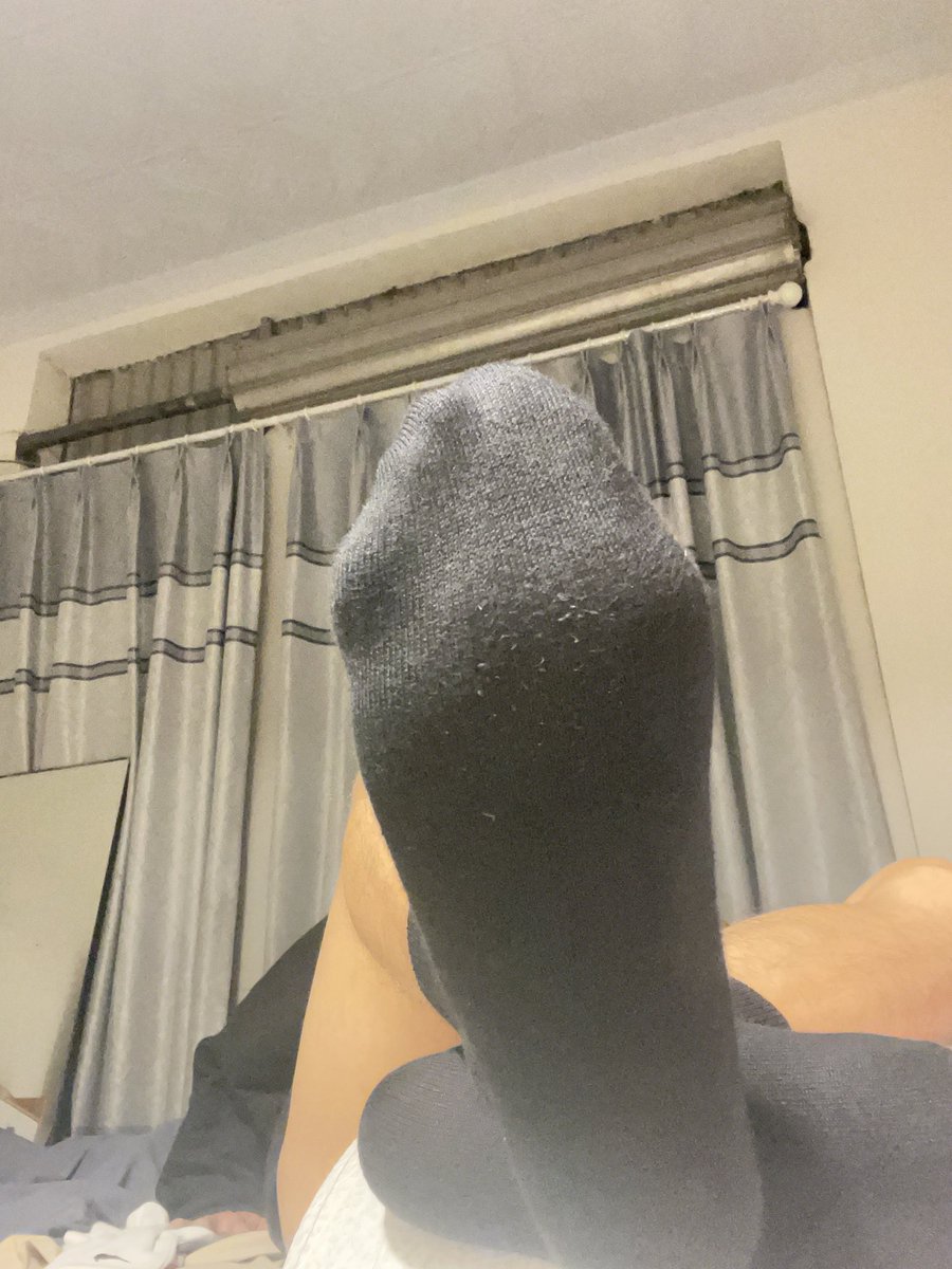 #s #白袜 #脚 #白袜tk 新人
喜欢就来跪舔😕