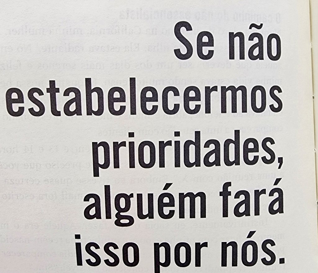 Jennidez's tweet photo. #Reading #essencialismo #gregmckeown https://t.co/ZrfHFlNEvE