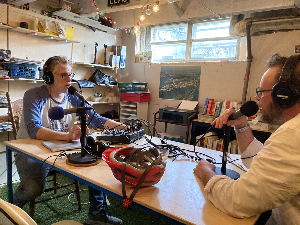 L'inconvénient tweet media