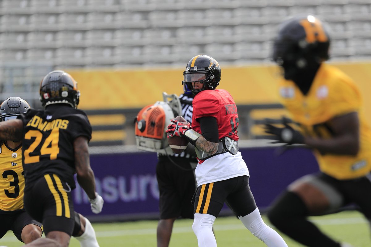 BobButrym's tweet photo. Somebody's going to be looking for 'rapid read' redemption from #Ticats Nation tonight in that noisey #melonpatch of Mosaic Stadium 😉 https://t.co/eTwsczwKCh